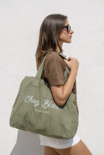 Load image into Gallery viewer, Chez Black beach bag - Sage
